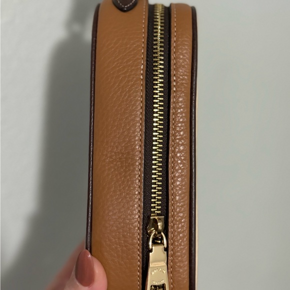 Coach Cute Crossbody - Picture 4 of 5